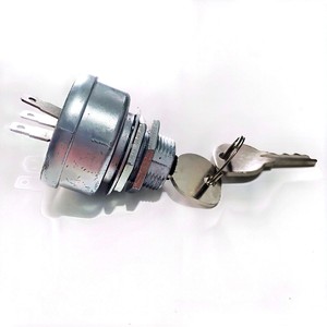 33-377 สวิตช์จุดระเบิดสำหรับรถแทรกเตอร์ เครื่องตัดหญ้า เครื่องจักรกลการเกษตร อุปกรณ์สตาร์ทแบบใช้กุญแจสีเงิน - Product Image 2