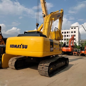 Excavatrice Komatsu PC220-8 de 22 tonnes d'occasion, haute qualité, faible nombre d'heures, fiable pour la construction et l'aménagement paysager, équipement Komatsu d'occasion - Product Image 2