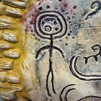 Figurine en argile artisanale de taille moyenne et ensemble d'aimants de réfrigérateur à motifs de pétroglyphes anciens - Décoration pour Navigateur du Désert, Guérison Mystique et Manifestation