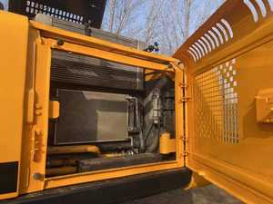 El mejor precio usado SANY SY235 Mini Excavadora hidráulica sobre orugas 23,5 toneladas Excelente estado Motor incluido - Product Image 4