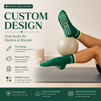 Chaussettes de yoga antidérapantes personnalisées avec logo OEM pour femmes, chaussettes de yoga mi-mollet personnalisées avec logo, chaussettes de fitness respirantes antidérapantes pour Pilates