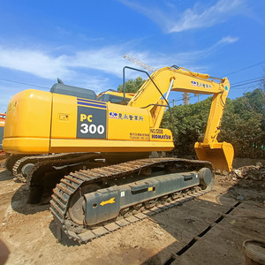 Excavatrice Komatsu PC300-7 d'occasion, 30 tonnes, d'origine japonaise, faible nombre d'heures, 90% neuve, prix compétitif, en stock, prête à être expédiée à tout moment. - Product Image 3