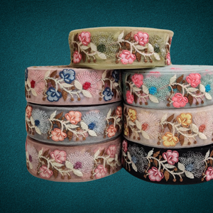 Lujoso encaje bordado floral colorido para boda y decoración del hogar Diseños intrincados para creaciones de moda nupcial - Product Image 1