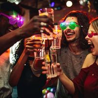 Lunettes de soleil LED lumineuses, lunettes de fête néon, accessoires de cosplay lumineux pour Noël, Halloween, pour adultes et enfants