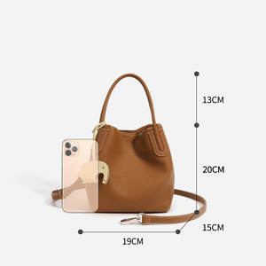 Sac à main fourre-tout rétro en cuir véritable pour <span class=keywords><strong>femme</strong></span>, sac à bandoulière en cuir de vachette souple, sac à main contrasté simple pour <span class=keywords><strong>femme</strong></span> - Product Image 6