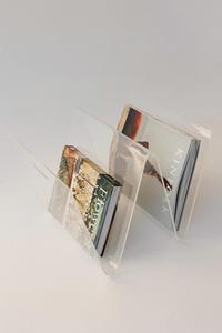 Espositore per Riviste in Acrilico Trasparente a Forma di W Personalizzato, Design Moderno e Semplice per Casa e Negozio - Product Image 5