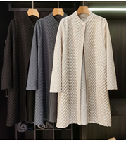 Manteau de bureau élégant et modeste pour femme, noir uni, plissé, à manches longues, ouvert sur le devant, fabricant OEM ODM en gros