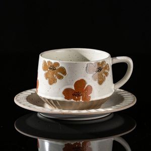 Ensemble tasse et soucoupe à café en céramique et acier inoxydable personnalisé, motif floral arabe, design rétro artisanal, capacité 400 ml, pour promotion - Product Image 6