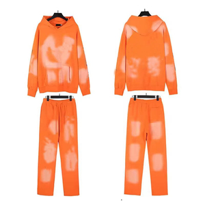 Conjunto <span class=keywords><strong>de</strong></span> Sudadera con Capucha y Pantalones <span class=keywords><strong>de</strong></span> Chándal Retro Holgado con Estampado <span class=keywords><strong>de</strong></span> Letras Estilo Urbano Europeo-Americano para Hombre - Novedad <span class=keywords><strong>de</strong></span> Invierno - Product Image 3