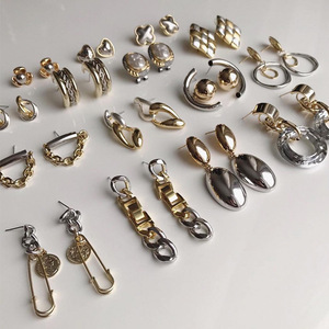 PJ-M064 2022 INS Vàng Thép Màu Khâu Kim Loại Bông Tai Trang Sứ<span class=keywords><strong>c</strong></span> Thời Trang Stud Charm Bông Tai Thả Bông Tai - Product Image 1