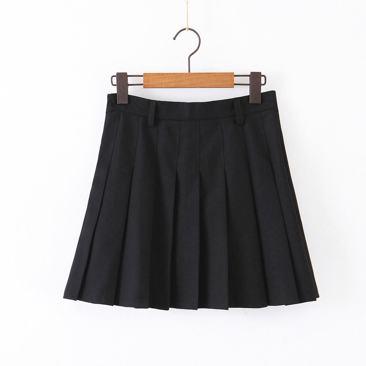 กระโปรงสั้นจับจีบสีดำ