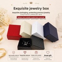 Boîte à bijoux haut de gamme carrée à motif diamant gaufré avec couvercle et base pour le rangement des boucles d'oreilles et des bracelets