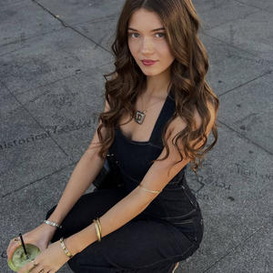 فستان جينز نسائي مخصص برقبة مربعة بدون أكمام وساق واسعة، تصميم عصري أنيق متعدد الاستخدامات للارتداء اليومي - Product Image 2