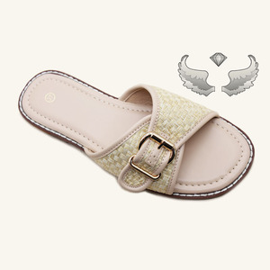 High-quality Fashion Factory Direct Sales Hot-selling Casual Women's Flat Sandals Beach Slip-on Women's <b>slippers</b> - Product Image 3