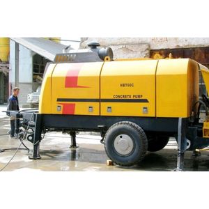 <span class=keywords><strong>Pompe</strong></span> à béton sur remorque haute performance à faible usure HBT8018C-5S avec une production de 85 m³/h pour la construction municipale et la <span class=keywords><strong>location</strong></span> d'équipements - Product Image 1