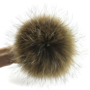 Racoon Fur Pom Poms Balls 100% Reale di Sfera di Cina di Pelliccia di Procione - Product Image 1