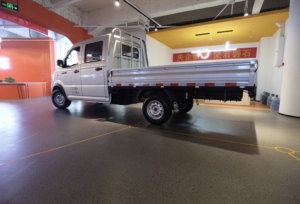 Compre camioneta eléctrica KAMA JunHang EV1 Transpaleta de doble fila 38.016kWh Camión eléctrico de carga Coches eléctricos usados de China - Product Image 5