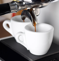 Prix de gros d'usine Tasses à espresso latte italiennes blanches épaisses 60ML 70ML Tasses à café en porcelaine blanche et soucoupes Ensembles de tasses