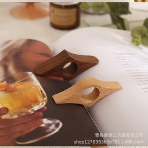 Soporte de lectura portátil de madera de haya maciza para libros, con clip de pulgar y hebilla de dedo, accesorio transfronterizo. - Product Image 1