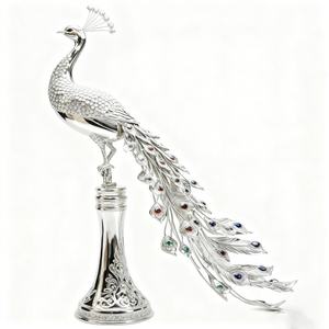 Sculpture de paon à queue en éventail élégante personnalisée avec des détails incrustés en acier inoxydable Décoration de luxe - Product Image 4