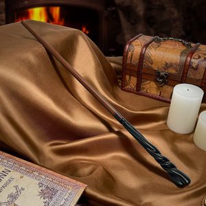 2024 JOLE Hot Selling für <span class=keywords><strong>Harry</strong></span> <span class=keywords><strong>Potter</strong></span> Party Film Zauberer Cosplay Zubehör schießt echte Flammen Feuerball Zauberstab