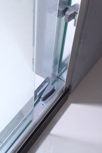 ห้องอาบน้ำแบบพกพาพร้อมอุปกรณ์สแตนเลส SS304 ฉากกั้นอาบน้ำแบบกระจก ประตูบานเลื่อนแบบไร้กรอบ กระจกใส สำหรับโรงแรม - Product Image 4