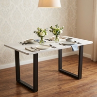 Table de salle à manger contemporaine de luxe minimaliste, table console rectangulaire, table de salle à manger en marbre blanc avec pieds en métal noir
