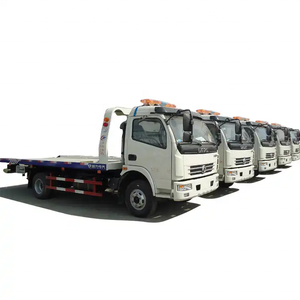 Camion de <span class=keywords><strong>remorquage</strong></span> à plateau plat Dongfeng 4x2, vente, état neuf, transmission manuelle, diesel, <span class=keywords><strong>prix</strong></span> bas, un remorqueur pour deux véhicules, dépanneuse à plateau - Product Image 1