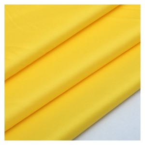 <span class=keywords><strong>Tessuto</strong></span> in <span class=keywords><strong>Nylon</strong></span> Taffetà Ultra Sottile 20D 380T 420T Lucido Scintillante, Trilobale, Antipiuma, Calandrato per Giacche e Cappotti - Product Image 2