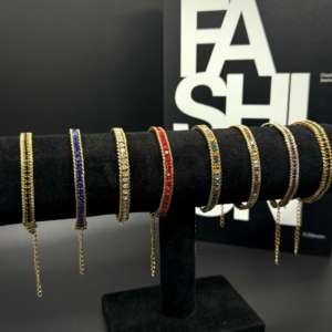 Exquisita pulsera de cadena cubana de acero inoxidable con circón de cristal geométrico colorido, joyería de cadena y eslabones de moda - Product Image 4