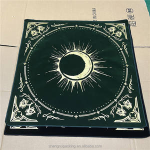 मखमली टैरो टेबल कपड़े कस्टमाइज्ड लोगो मुद्रित उच्च गुणवत्ता वाली चुड़ैल वेदी दिवीवेट टेबल कपड़े - Product Image 1