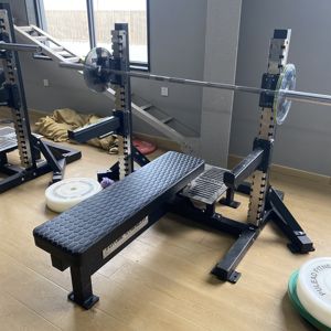 Equipo de fitness multifuncional, uso en gimnasio, prensa inclinada de diseño personalizado con <span class=keywords><strong>barra</strong></span> de seguridad y máquina de gimnasio estable en el sótano - Product Image 3