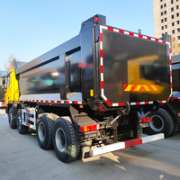Camion à benne basculante Foton Auman EST 8x4 à 12 roues et 24 mètres cubes