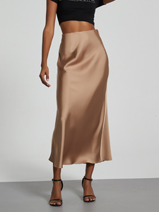 <span class=keywords><strong>Jupe</strong></span> <span class=keywords><strong>longue</strong></span> élégante en <span class=keywords><strong>satin</strong></span> soyeux pour femme, taille haute, ourlet fluide, idéale pour les occasions formelles - Product Image 3