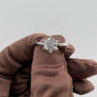 Bague en diamant de laboratoire 18 carats 1 carat 2 carats Bague solitaire ronde en diamant Or blanc Bague de fiançailles pour femmes
