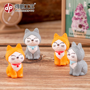 Mini décorations de chat de dessin animé mignonnes en PVC, ornements de bureau compacts pour le salon, cadeau d'anniversaire, chaton gris jaune - Product Image 4