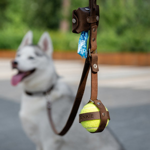 En stock : Sac de rangement pour balles de tennis pour animaux, sac suspendu pour balles de jeu pour animaux, porte-balles de tennis élastique en cuir PU pour animaux - Product Image 2