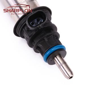 Inyector de Combustible Original 0261500065 A2780700687 para Mercedes CLA45 C300 C450 GLS450 y Otras Series - Product Image 2