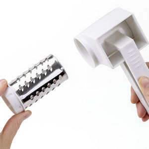 Râpe multifonctionnelle de qualité supérieure, micro-râpe à zester, râpe à fromage pour pizza avec couvercles de rangement - Product Image 1