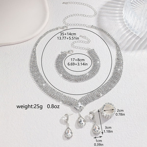 Ensemble de bijoux de mariée élégant, collier, boucles d'oreilles et bracelet pour des looks de mariage et de soirée époustouflants - Product Image 4