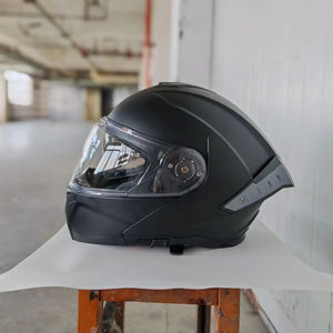 Casque de lifting DOT de <span class=keywords><strong>moto</strong></span> de route de haute qualité en matériau ABS, double lentille résistante à l'usure, résistante aux rayures et au brouillard - Product Image 1