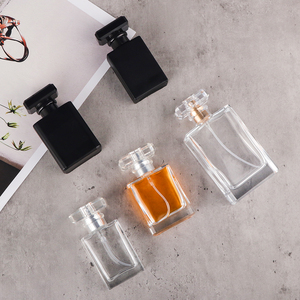 Flacone Spray Vuoto di Lusso Quadrato Piatto da 30ml 50ml 75ml 100ml per Profumo, Bottiglia in Vetro Ricaricabile Nera per Fragranze - Vendita all'Ingrosso - Product Image 2