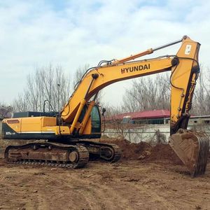 Excavadora Hyundai 305LC-9T Usada en Buenas Condiciones, Fabricada en Corea, 30 Toneladas, Pintura Original, en Shanghái - Product Image 1