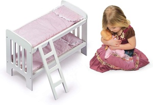 <span class=keywords><strong>Lit</strong></span> superposé triple <span class=keywords><strong>en</strong></span> <span class=keywords><strong>bois</strong></span> rose pour poupées, jouet éducatif pour bébés, avec literie à carreaux, échelle et kit de personnalisation pour poupées de 20 pouces - Product Image 2