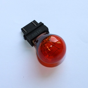 Bombillas de Luz Automotriz Miniatura de Calidad 3157A, 12V, 27/7W, Luz Trasera, Freno, PY27/7W, Ámbar - Product Image 3