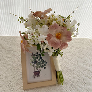 <span class=keywords><strong>Bouquet</strong></span> <span class=keywords><strong>de</strong></span> tulipes artificielles réalistes <span class=keywords><strong>de</strong></span> style INS, fait main, fleurs mélangées, pour mariage, photographie <span class=keywords><strong>de</strong></span> <span class=keywords><strong>mariée</strong></span>, <span class=keywords><strong>bouquet</strong></span> <span class=keywords><strong>de</strong></span> la <span class=keywords><strong>mariée</strong></span> - Product Image 3