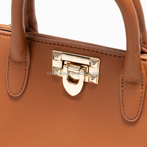 Bolso de Hombro Casual para Mujer, Gran Capacidad, Cierre de Broches, Colección Otoño Invierno 2025, Correa de Cadena, Cuero PU Genuino - Product Image 5