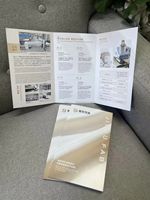Impression de brochures pliées sur mesure, très demandée, avec design personnalisé, papier 157/200/250 g/m², impression de prospectus et de dépliants