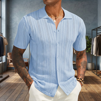 Cardigan tricoté bleu clair à manches courtes pour homme avec motif uni, col rond, fermeture éclair, fourrure respirante, idéal pour l'été