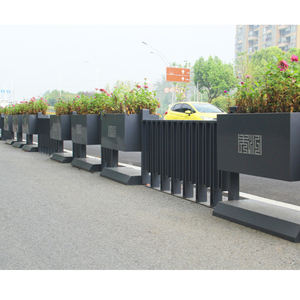 Weg Bloembak Vangrail Fabrikant Verhoogde Brug Bloemgroef Buiten Groene Plantenbak Tegenovergestelde Sex Reling - Product Image 5